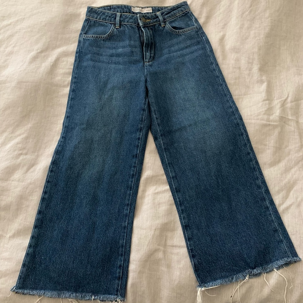Subdued culottes jeans